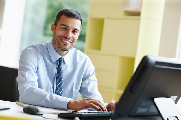 Paulo — Assistente Administrativo